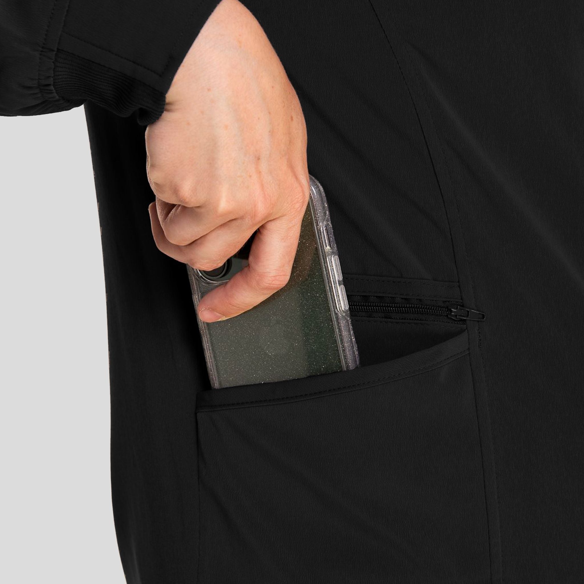 IRG_Elevate_181502_black_detail