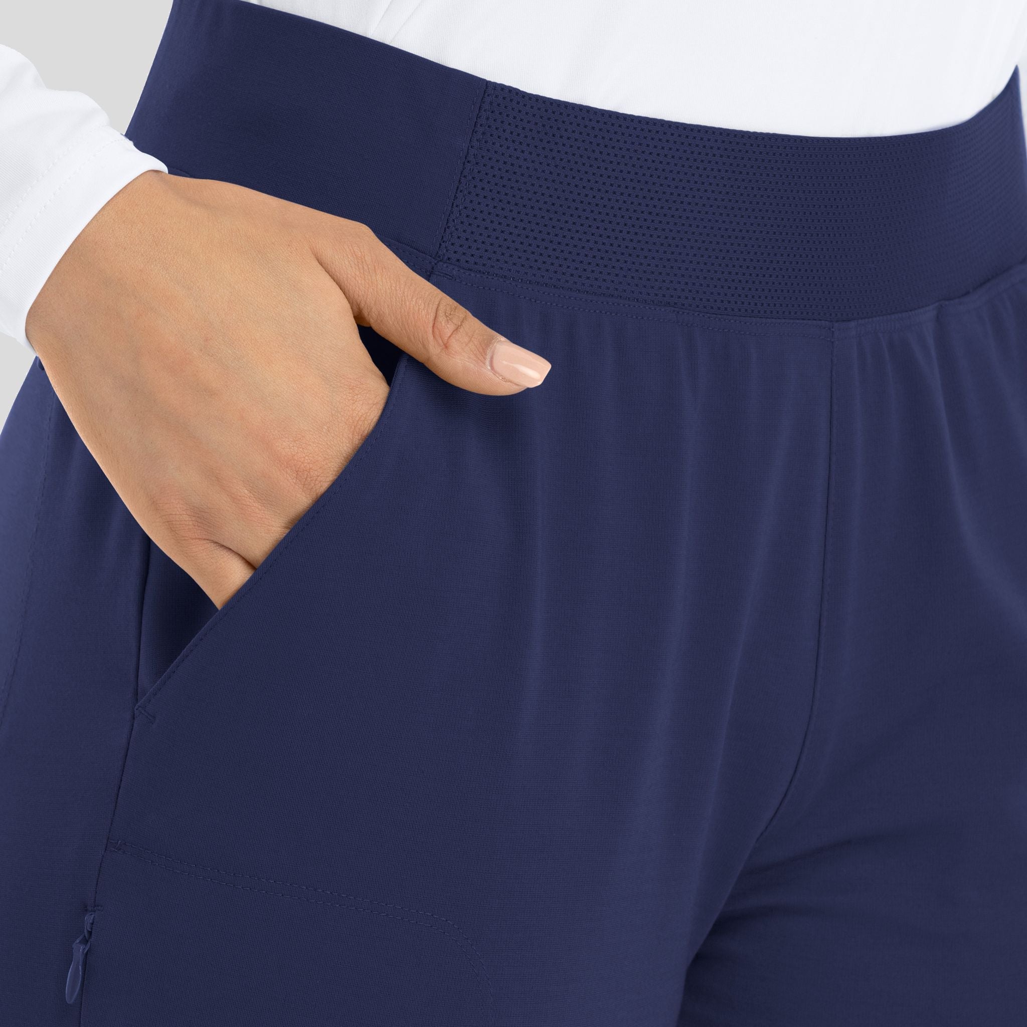 Maevn_Focus_60302_Navy_pocket