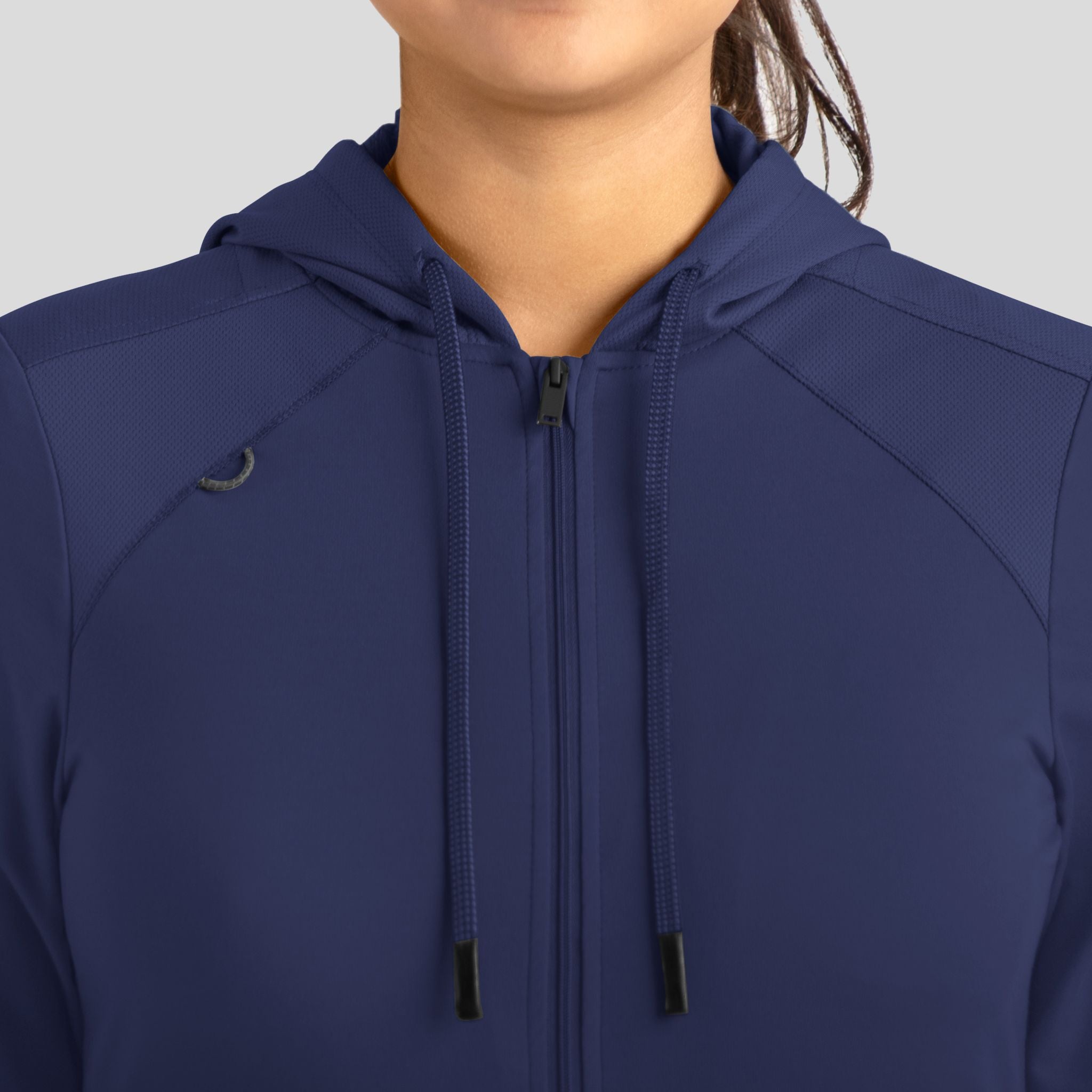 Maevn_Focus_90301_NAVY_FRONT_ZIPPER_DETAIL
